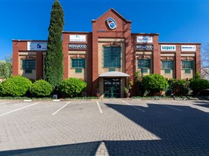 2400 m² Industrial space in Rooihuiskraal