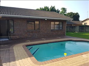 3 Bed House in Birdswood