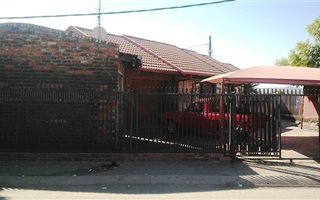 3 Bedroom House in Paardekraal