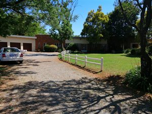 4.4 ha Farm in Rietfontein