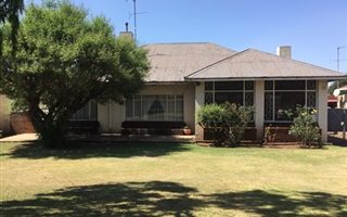 4 Bedroom House in Pollak Park