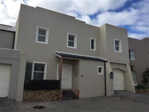 3 Bed Apartment in Nooitgedacht Estate