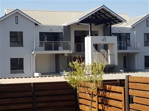 2 Bed Flat in Klipfontein View
