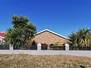 4 Bed House in King Williams Town