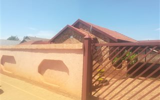 2 Bedroom House in Ga-rankuwa