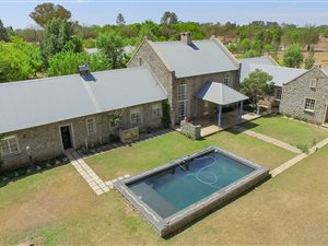 4 Bed House in Vyfhoek