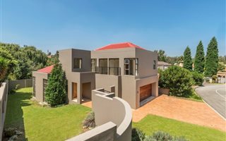 3 Bedroom House in Kyalami Estate