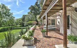 4 Bedroom House in Constantia