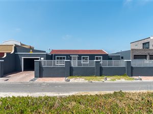 3 Bed House in Zeekoevlei