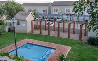2 Bedroom Apartment in Montana Gardens