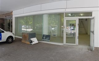 137 m² Retail Space in Foreshore
