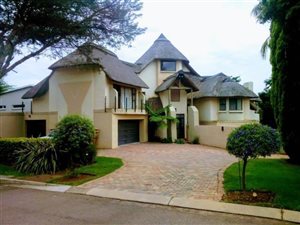 5 Bedroom House in Woodhill