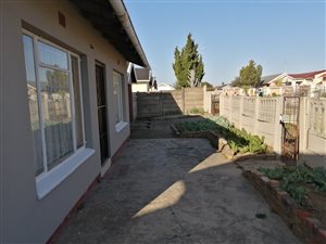 3 Bed House in Tyu Tyu