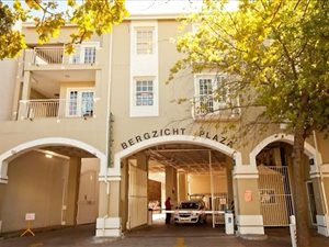 3 Bed Apartment in Stellenbosch Central