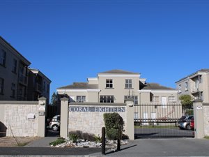 1 Bed House in Bloubergrant