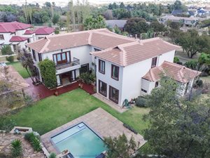 5 Bed House in Zwavelpoort