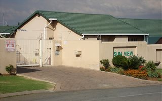 3 Bedroom Townhouse in Meyersdal