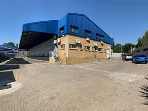 1691 m² Industrial space in Strydompark