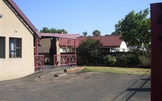 3 Bedroom House in Rhodesfield