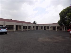 500 m² Office Space in Bardene