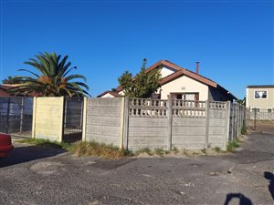 3 Bed House in Hagley
