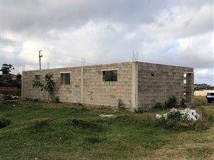 800 m² Land available in Adams Mission