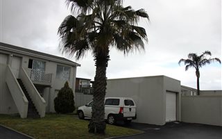 1 Bedroom Apartment in Milnerton Ridge