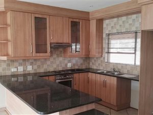 3 Bed Townhouse in Lakefield