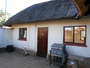 1 Bedroom Garden Cottage in Winston Park