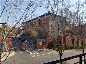 87 m² Commercial space in Zwartkop