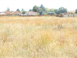 1213 m² Land available in Kookrus