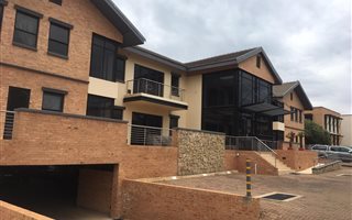 796 m² Office Space in Hazeldean (Silverlakes Surroundings)