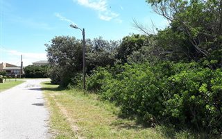 894 m² Land available in Boknesstrand