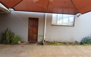 1 Bedroom House in Vredenburg