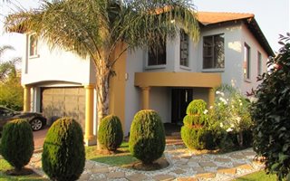 4 Bedroom House in Valleyview Estate