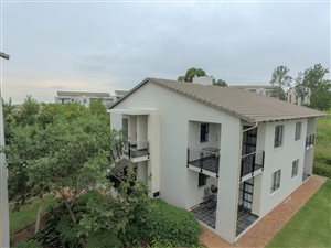 2 Bed Apartment in Roodepoort Central