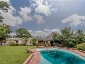 5 Bed House in Illovo Glen