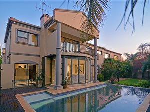 5 Bed Cluster in Bedfordview