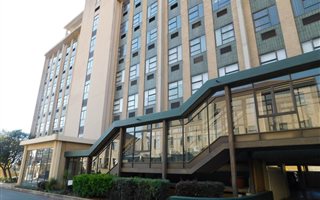 800 m² Office Space in Ferndale