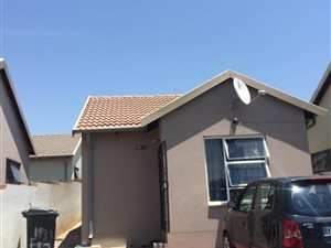 2 Bed House in Fleurhof
