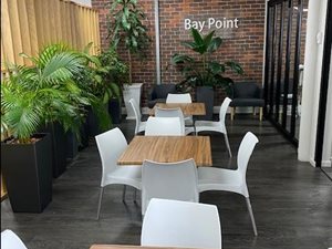 750 m² Commercial space in Point Waterfront