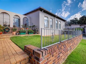 3 Bed Townhouse in Florida Hills