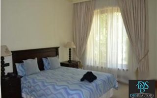 8 Bedroom House in Hyde Park
