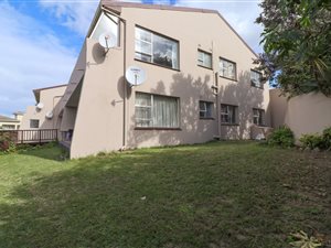 3 Bed Apartment in Gonubie