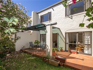 3 Bed Townhouse in Meadowridge