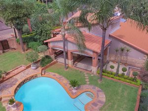 4 Bedroom House in Waterkloof Glen
