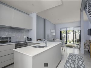 2 Bed Apartment in Rosebank