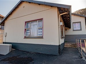3 Bed House in Bluff