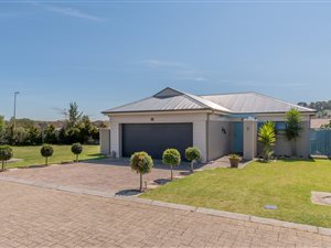 3 Bed House in Sonstraal Heights