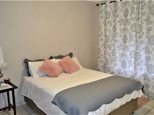 2 Bed House in Country Club
